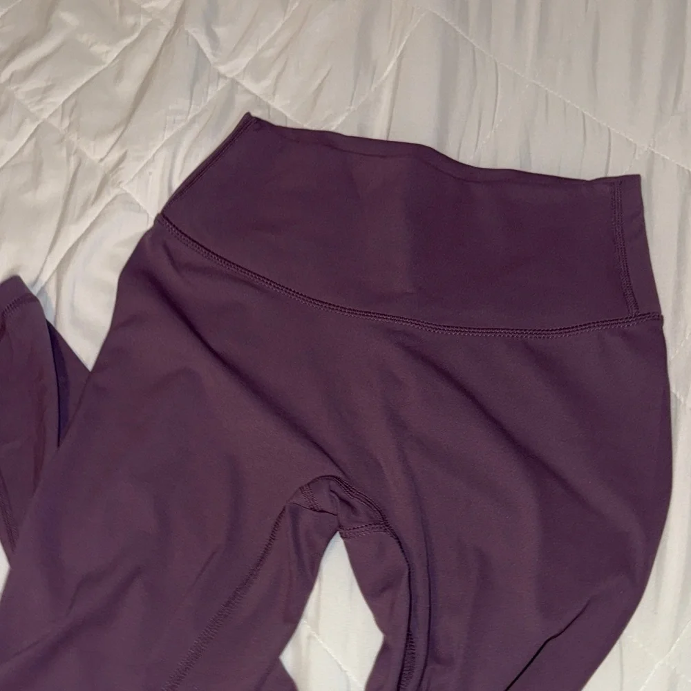 Paragon Purple Scrunch Booty Leggings size M - Picture 4 of 4